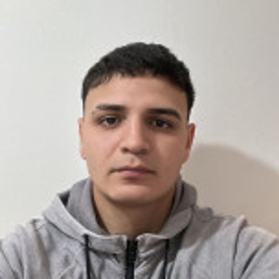 Foto de ENZO MATURANO